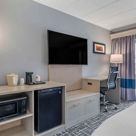 Comfort Inn Hyannis - Cape Cod Exterior foto